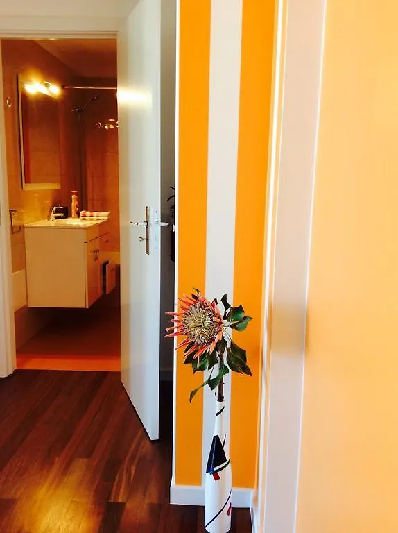 Apartamento Funchal Sunshineアパートメント 0*, フンシャル